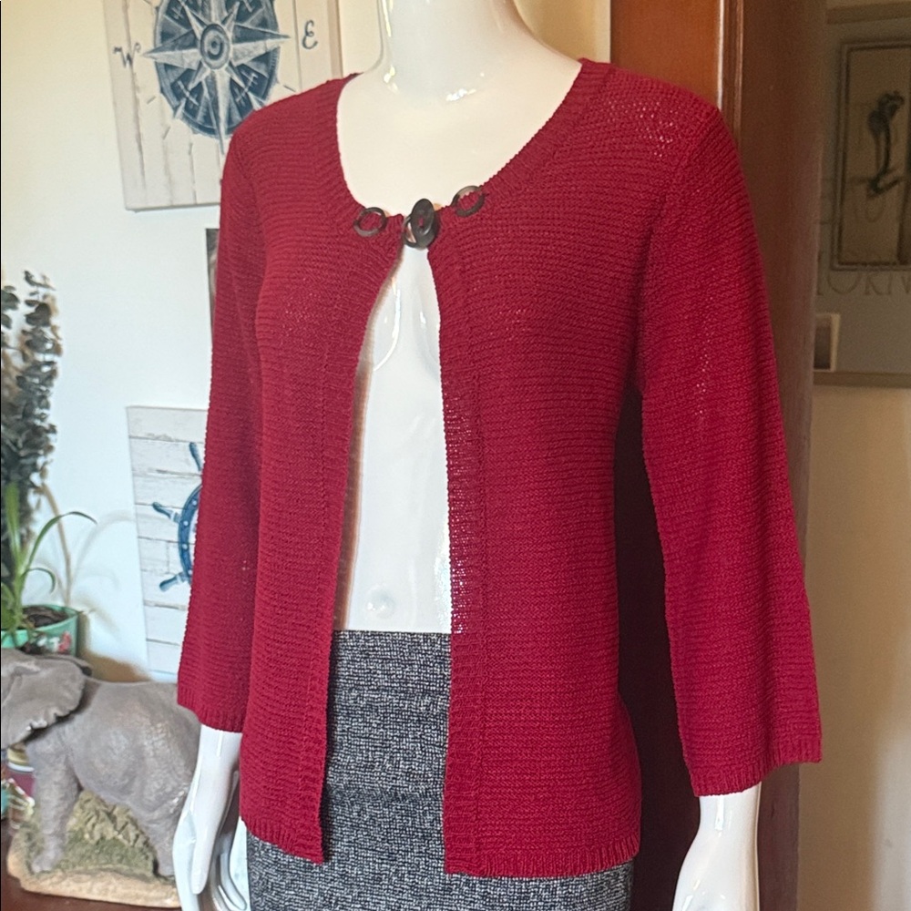NWT northern reflections size small Chic Red Women's Cardigan with Ring Detail